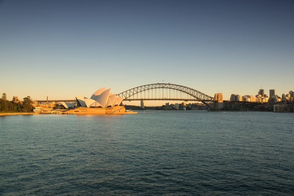 layover-tour-mrs-macquaries-chair